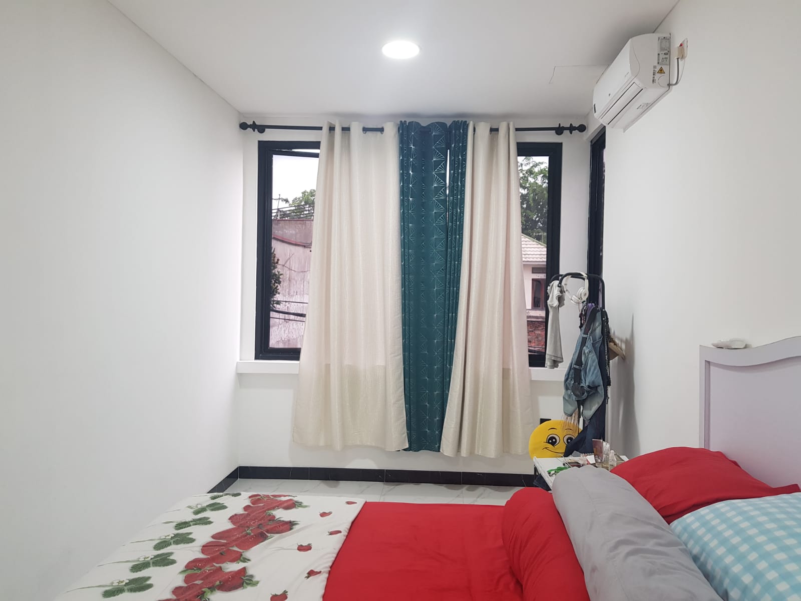 Dijual rumah minimalis modern di Pulo Asem Jakarta Timur