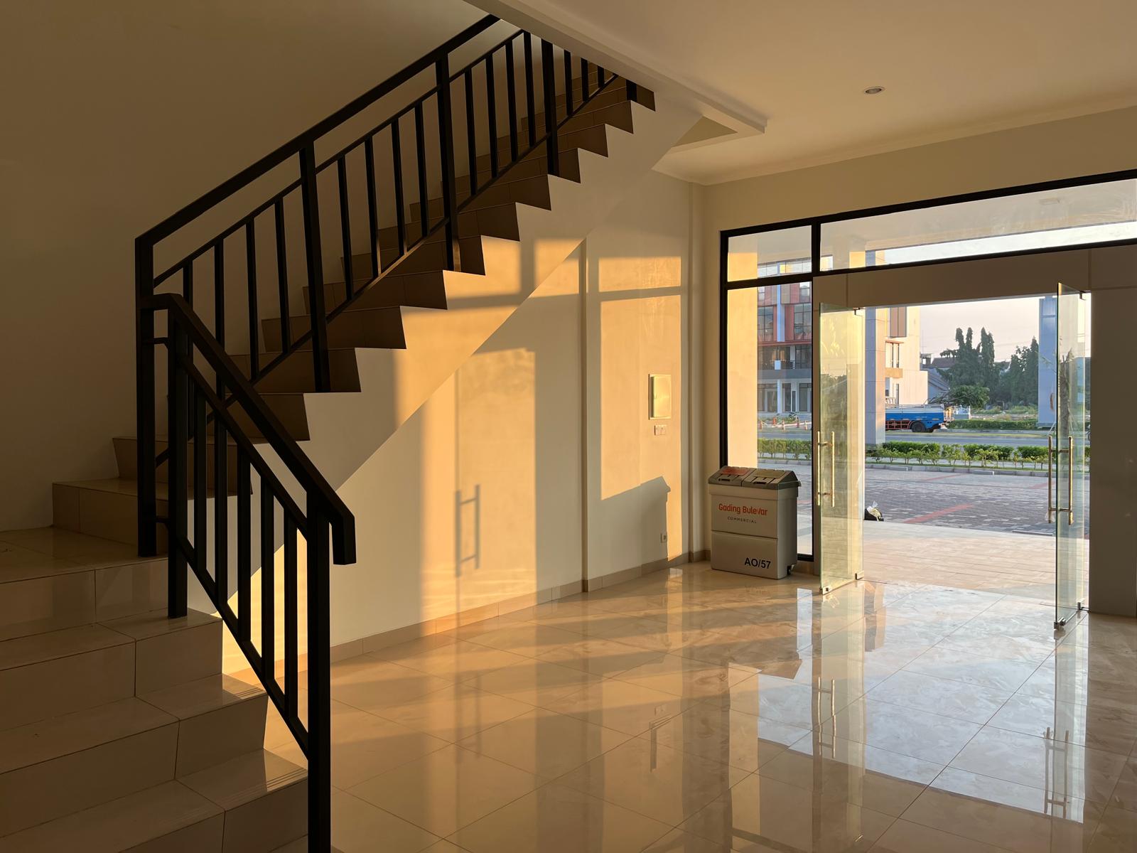 Disewa ruko siap pakai di Summarecon Crown Gading Bekasi