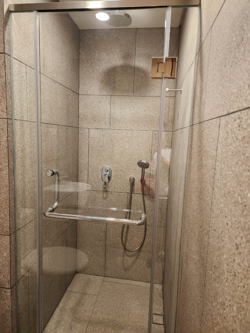 Jual Apartemen 2 bedrooms di Antasari Place, Cilandak Barat