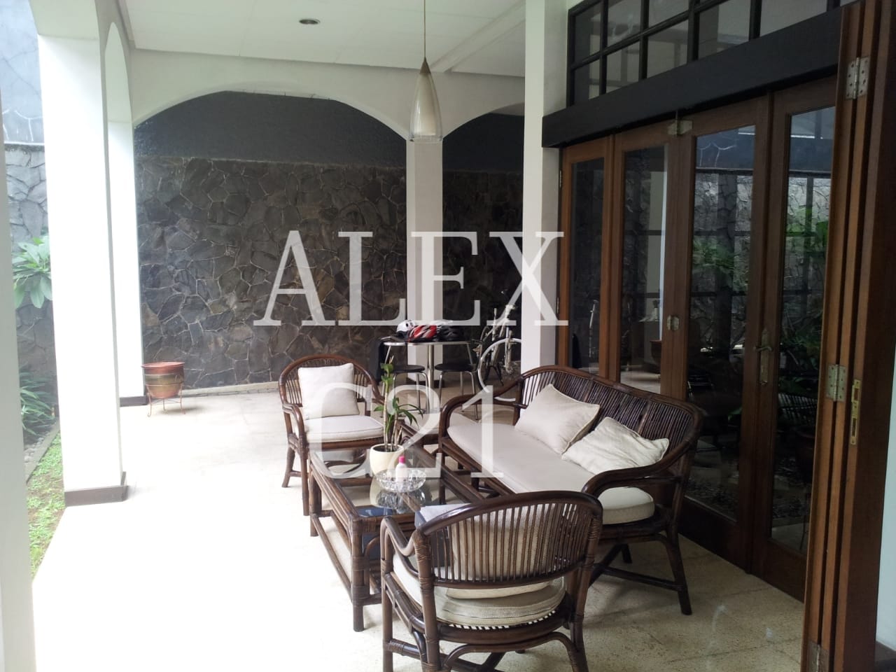 Jual rumah di Kemang, Mampang Prapatan, Jakarta Selatan