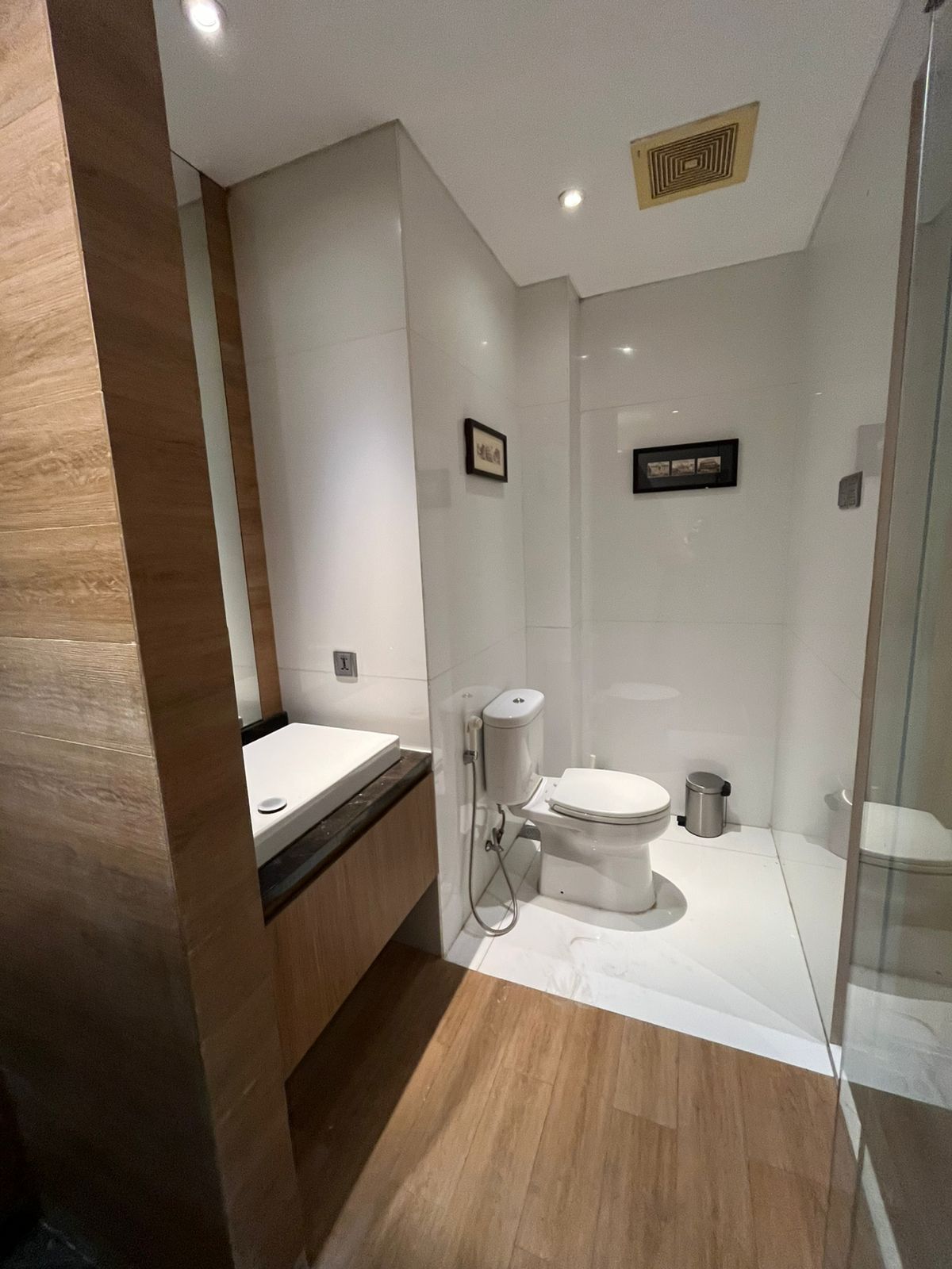 Sewa apartemen 3 bedrooms di 1 Cik Ditiro Apartemen, Menteng