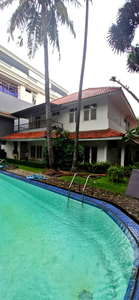 Dijual Cepat Rumah di Jln Solo, Menteng, Jakarta Pusat