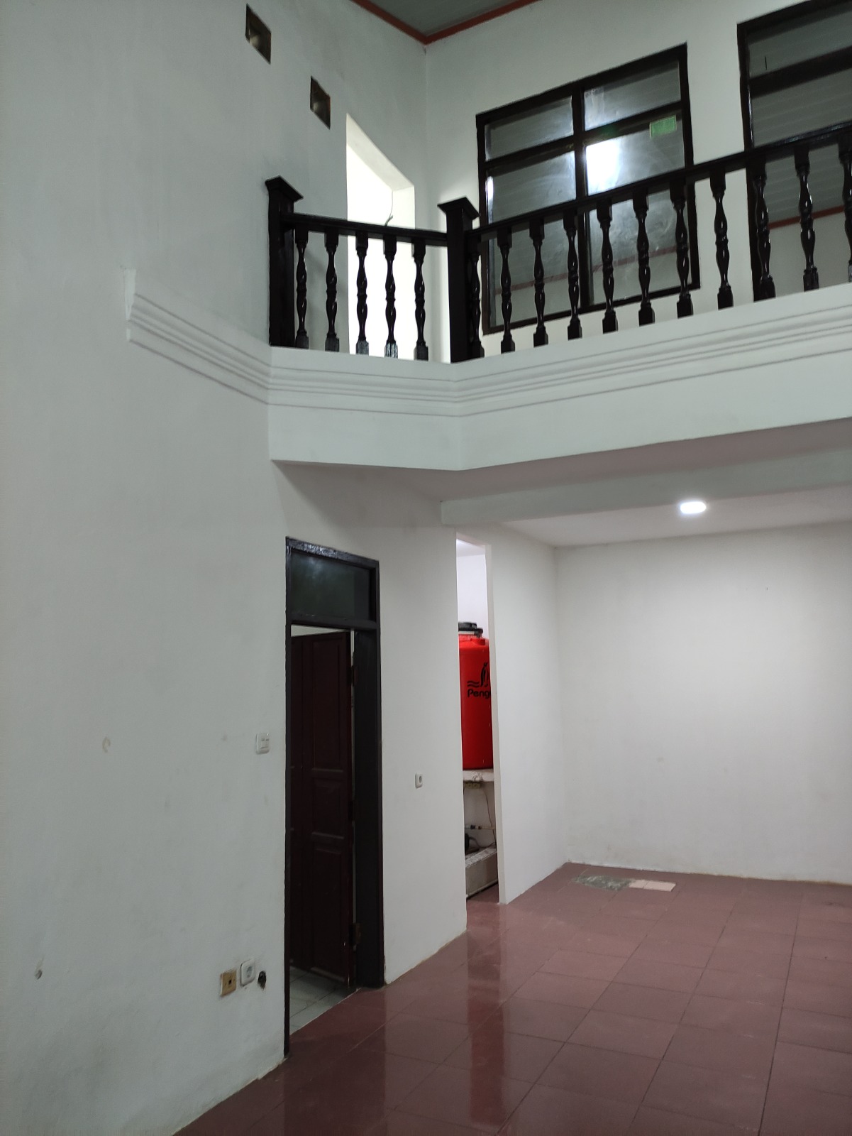 Rumah 2 lantai bangunan kokoh di Riungbandung, Kota Bandung