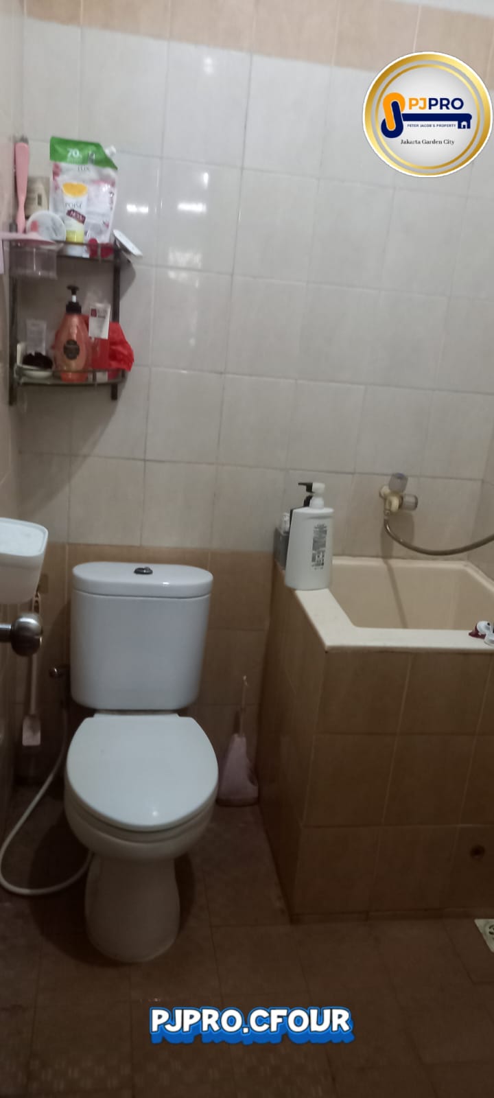 Dijual Rumah Posisi Hook di Harapan Indah Cluster Aralia