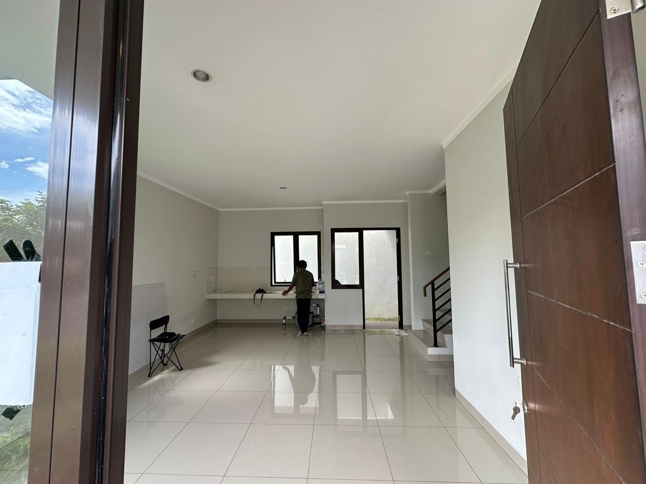 Dijual rumah di Summarecon Bekasi Burgundy Residence The Orchard