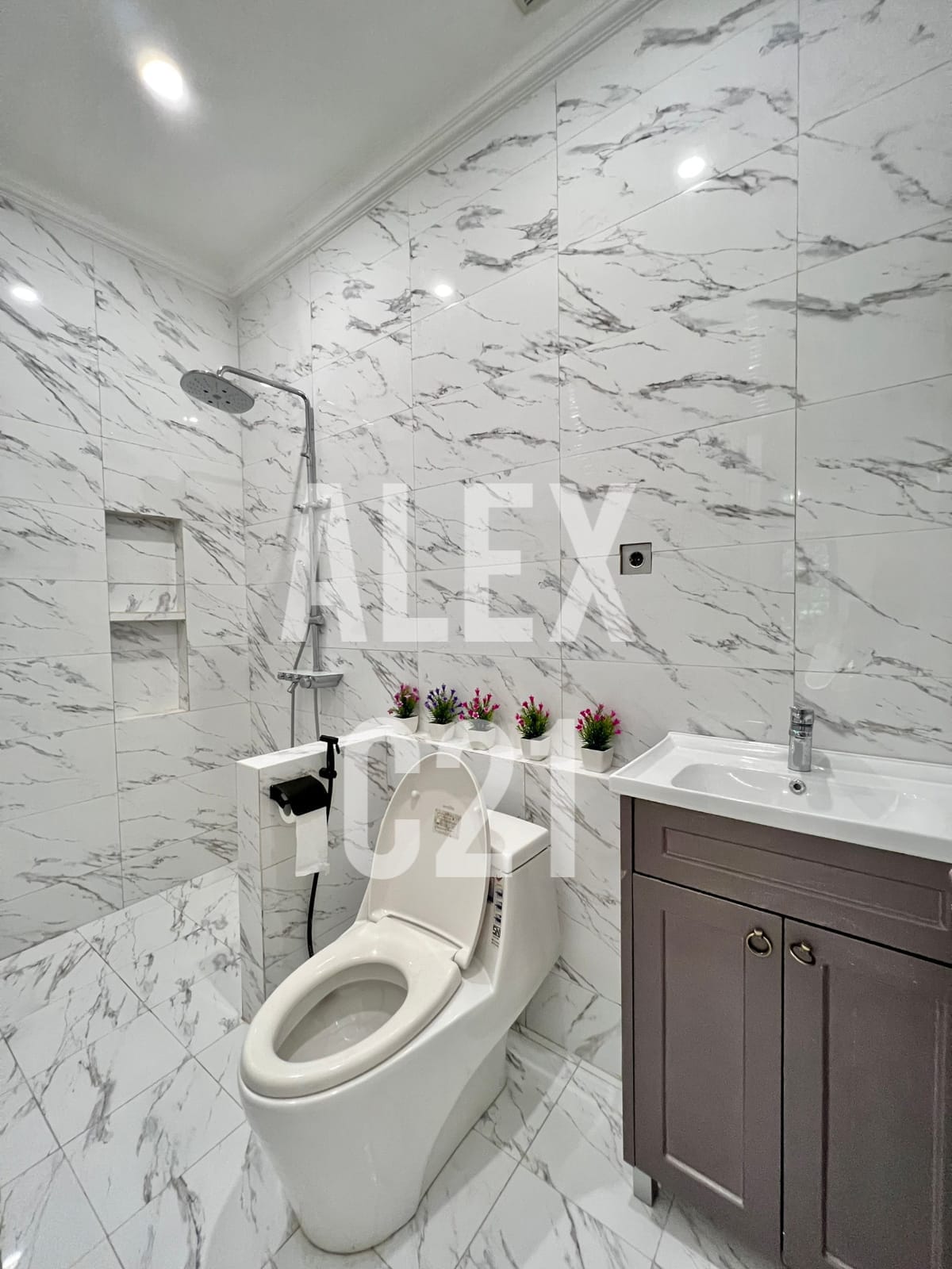 JUAL RUMAH MEWAH BARU DI PONDOK INDAH JAKARTA SELATAN