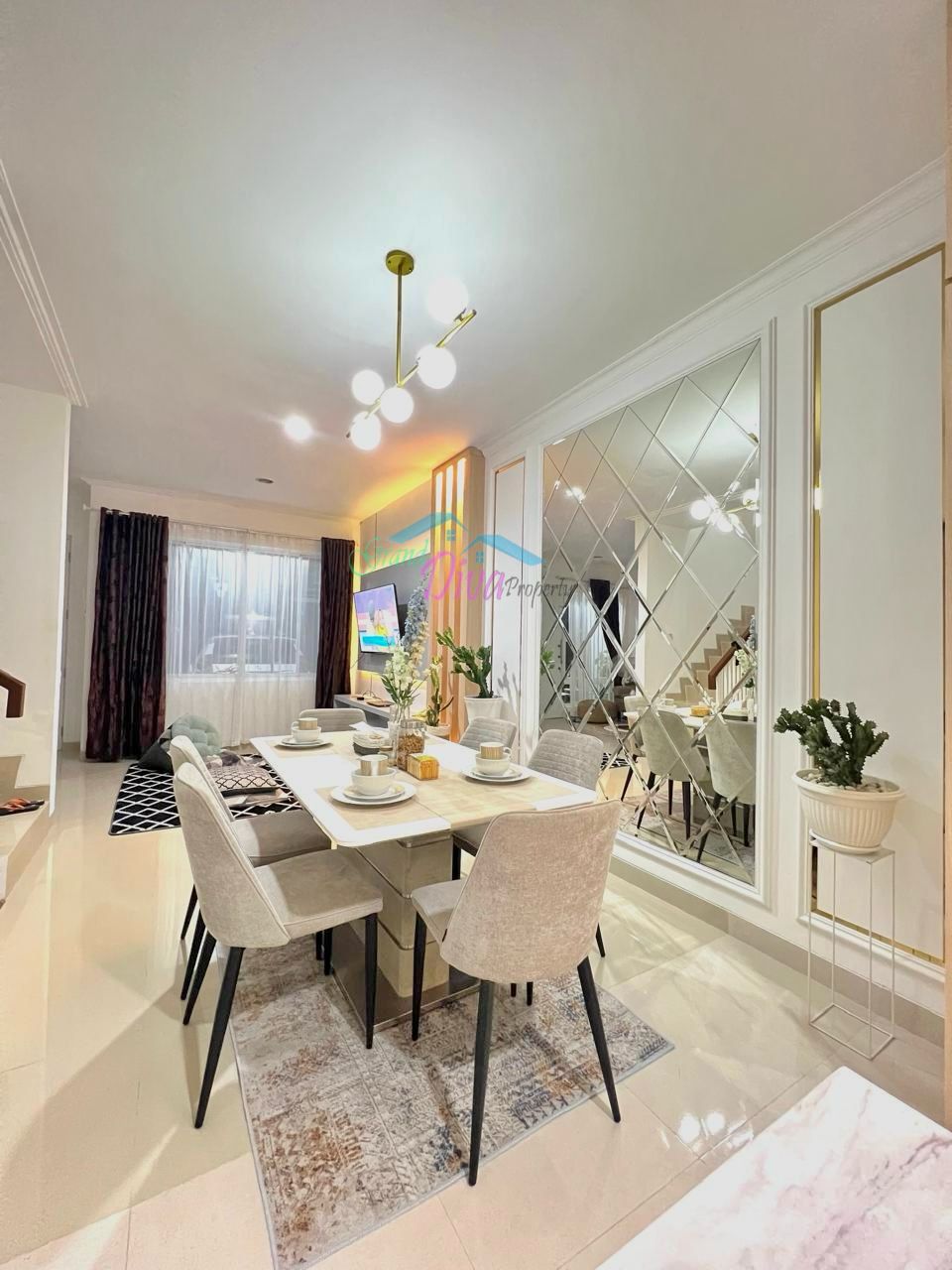 RUMAH BAGUS DI CLUSTER GRAND GALAXY CITY