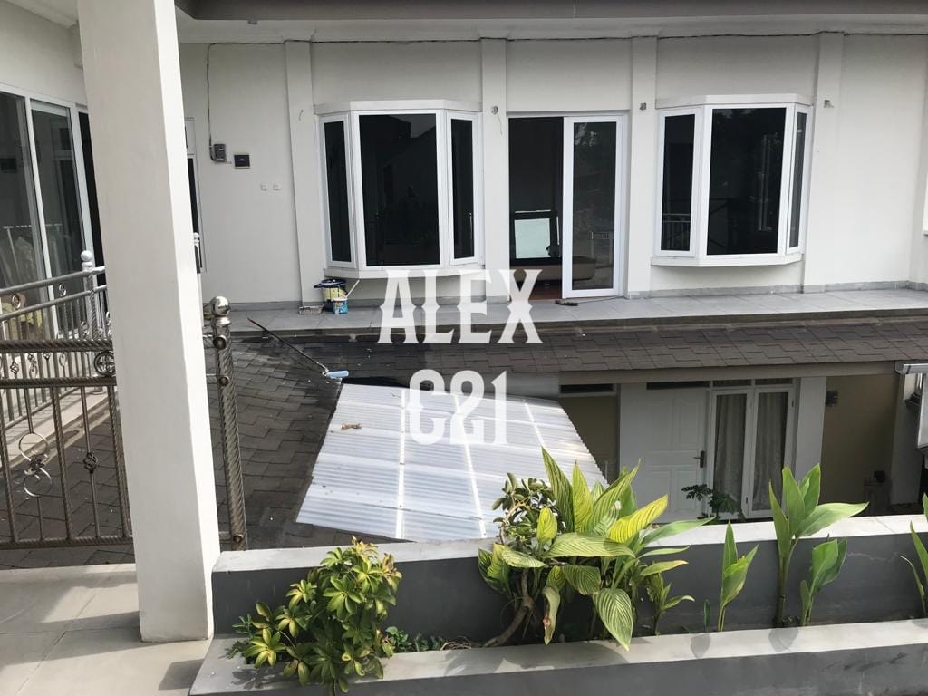 Jual rumah di dekat Pejaten Village, Pejaten Barat, Jakarta
