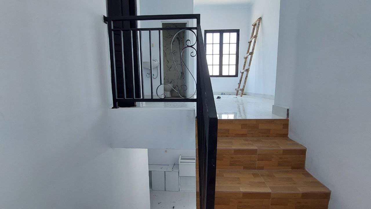 RUMAH DI KOTA DEPOK DEKAT PINTU TOLL CIJAGO