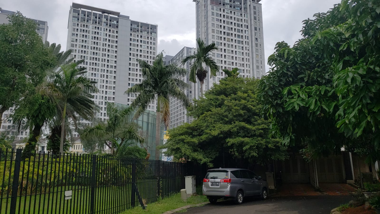 Dijual Rumah di Pondok Hijau Golf Cluster Jade, Kelapa Dua, TGR