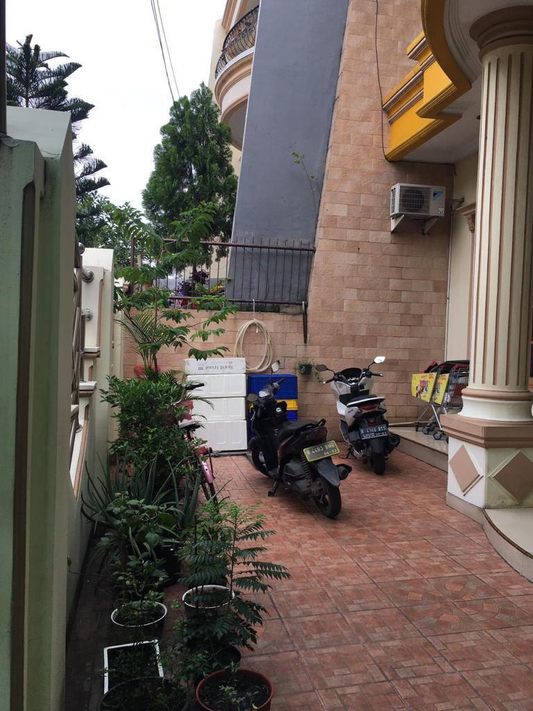 Dijual Rumah di Taman Palem Lestari, Cengkareng, Jakarta Barat