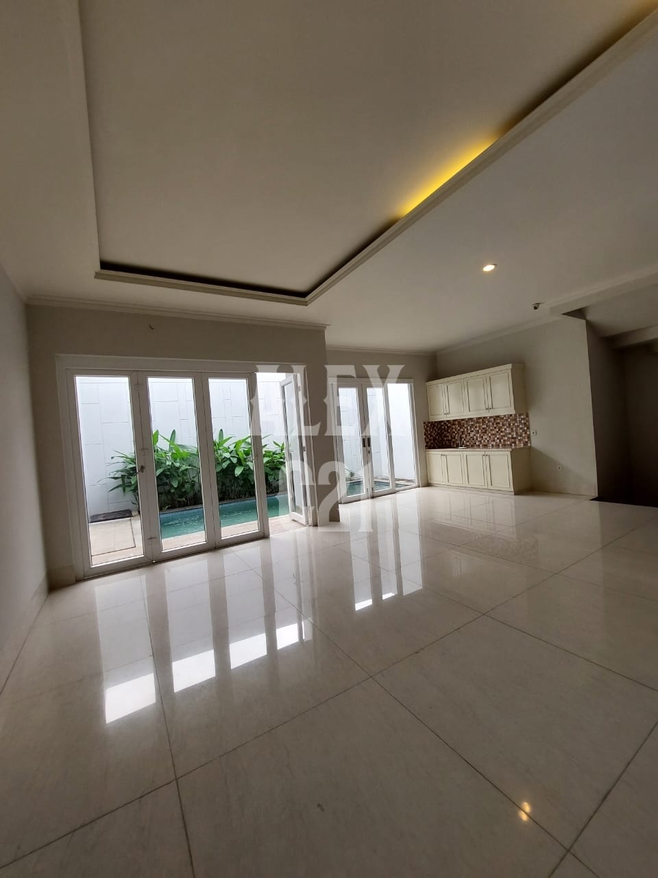 Jual rumah mewah baru  minimalis area Ampera - Cilandak Timur