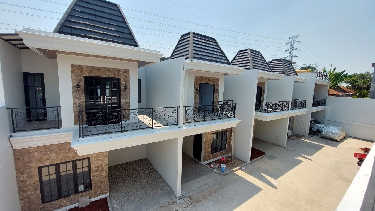 RUMAH DI KOTA DEPOK DEKAT PINTU TOLL CIJAGO