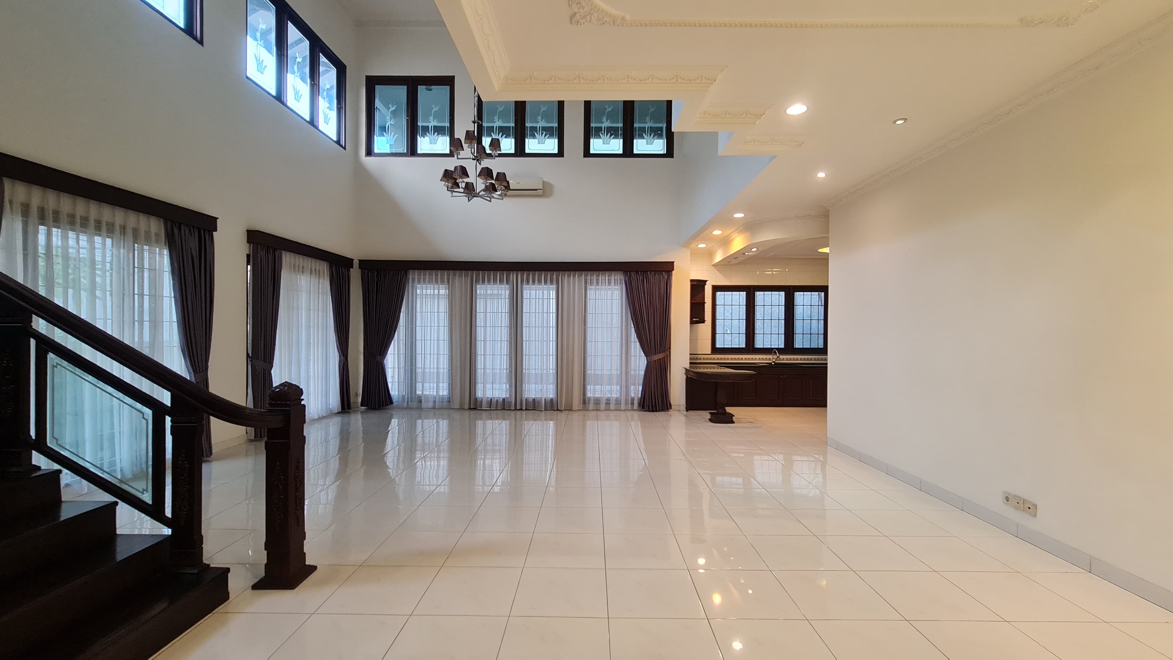 Jual Rumah mewah strategis di Bunga Flamboyan, Cipete, Jaksel