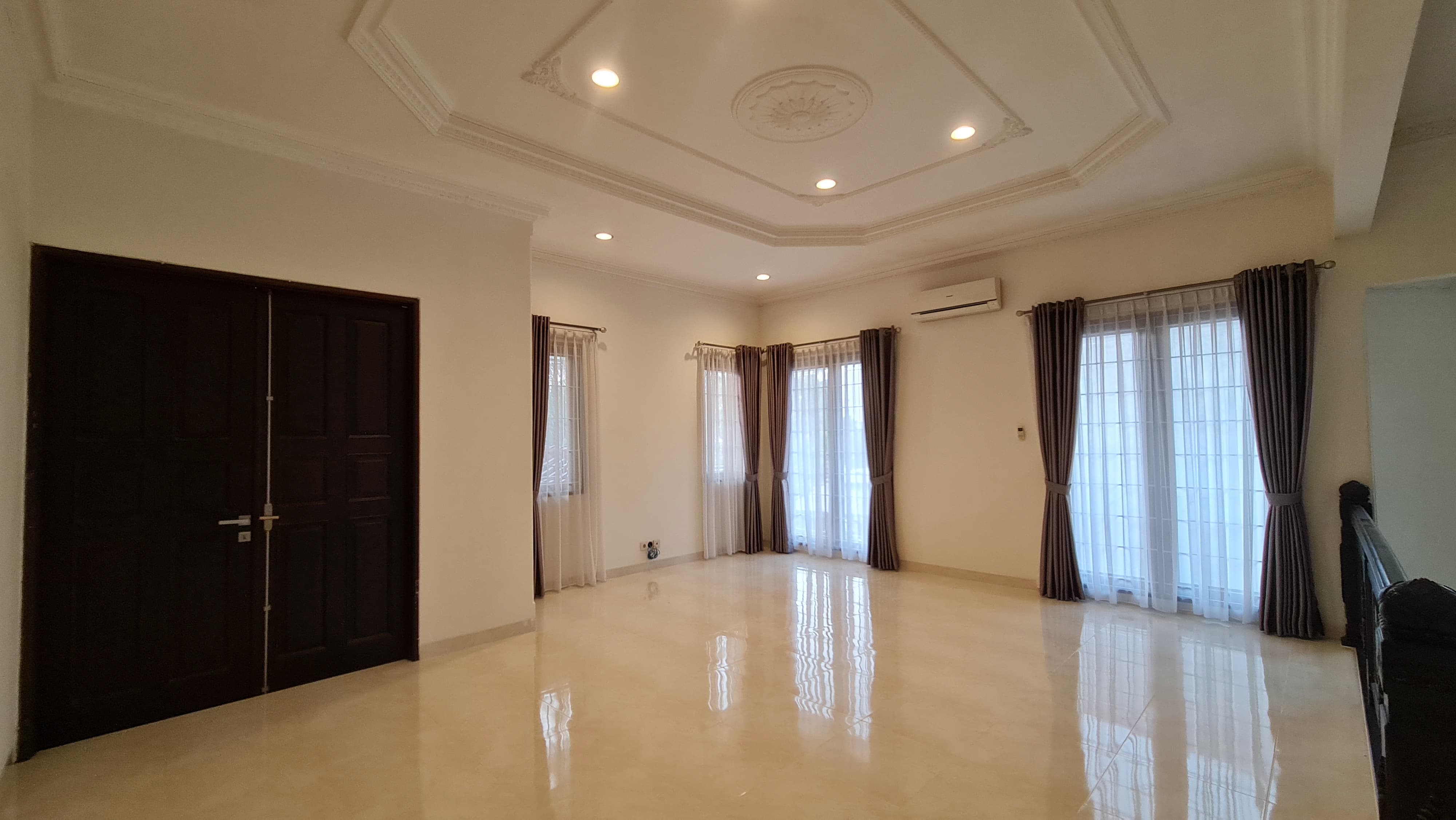 Jual Rumah mewah strategis di Bunga Flamboyan, Cipete, Jaksel