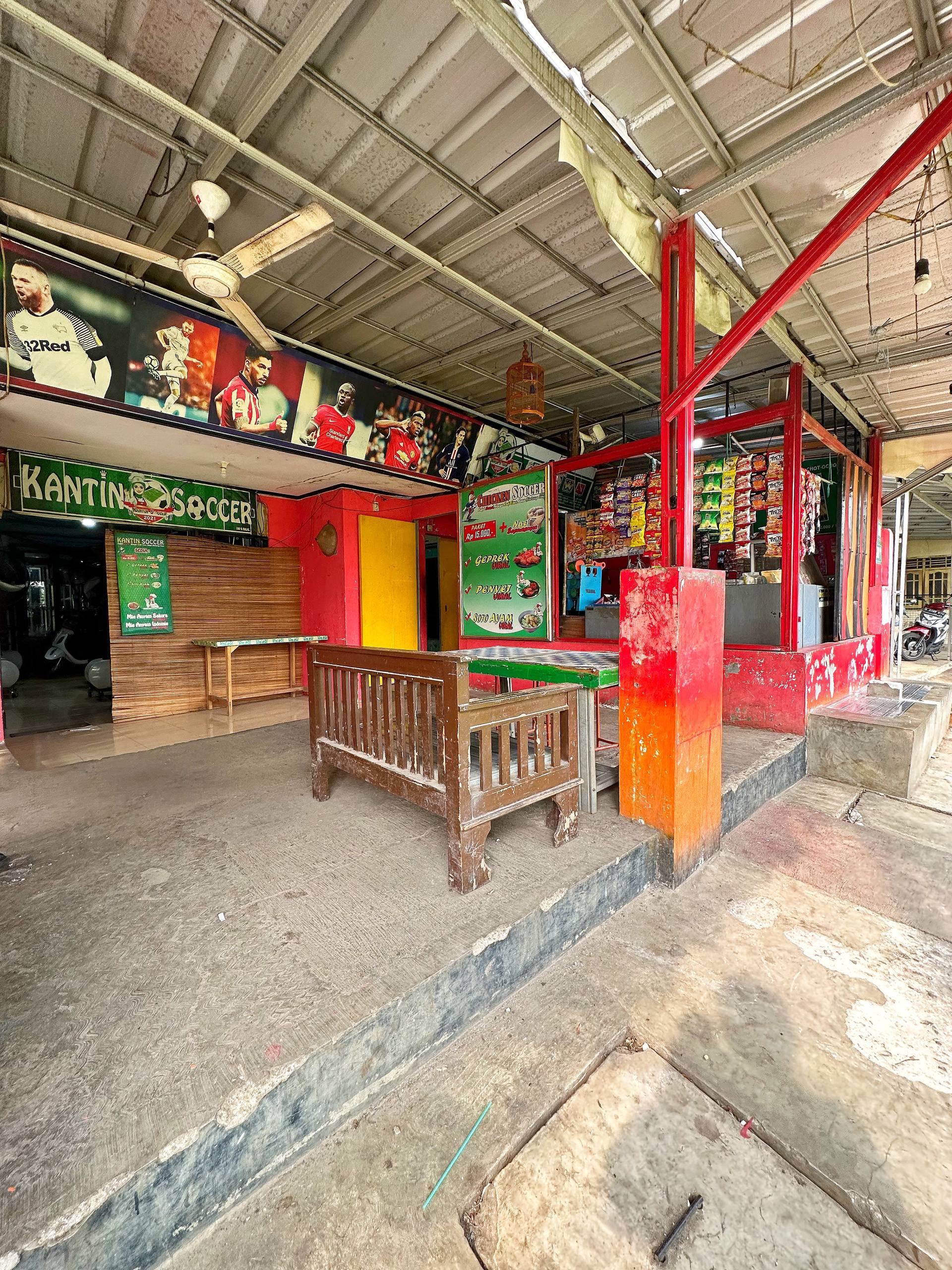 Rumah dan tempat usaha di Kranji Bekasi Barat