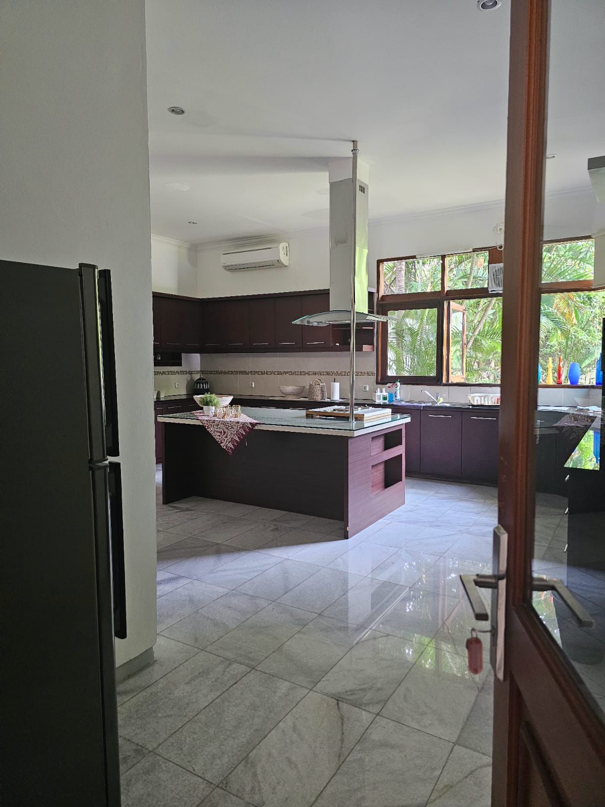 Sewa Rumah mewah dalam komplek di Pejaten Barat, Jakarta Selatan