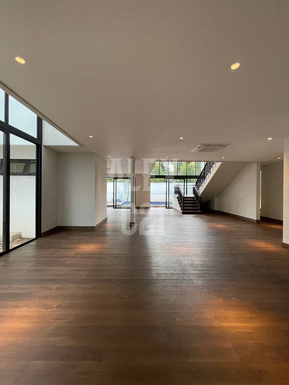 JUAL KEBAYORAN BARU - SENOPATI AMERICAN CLASSIC HOUSE NEWLY