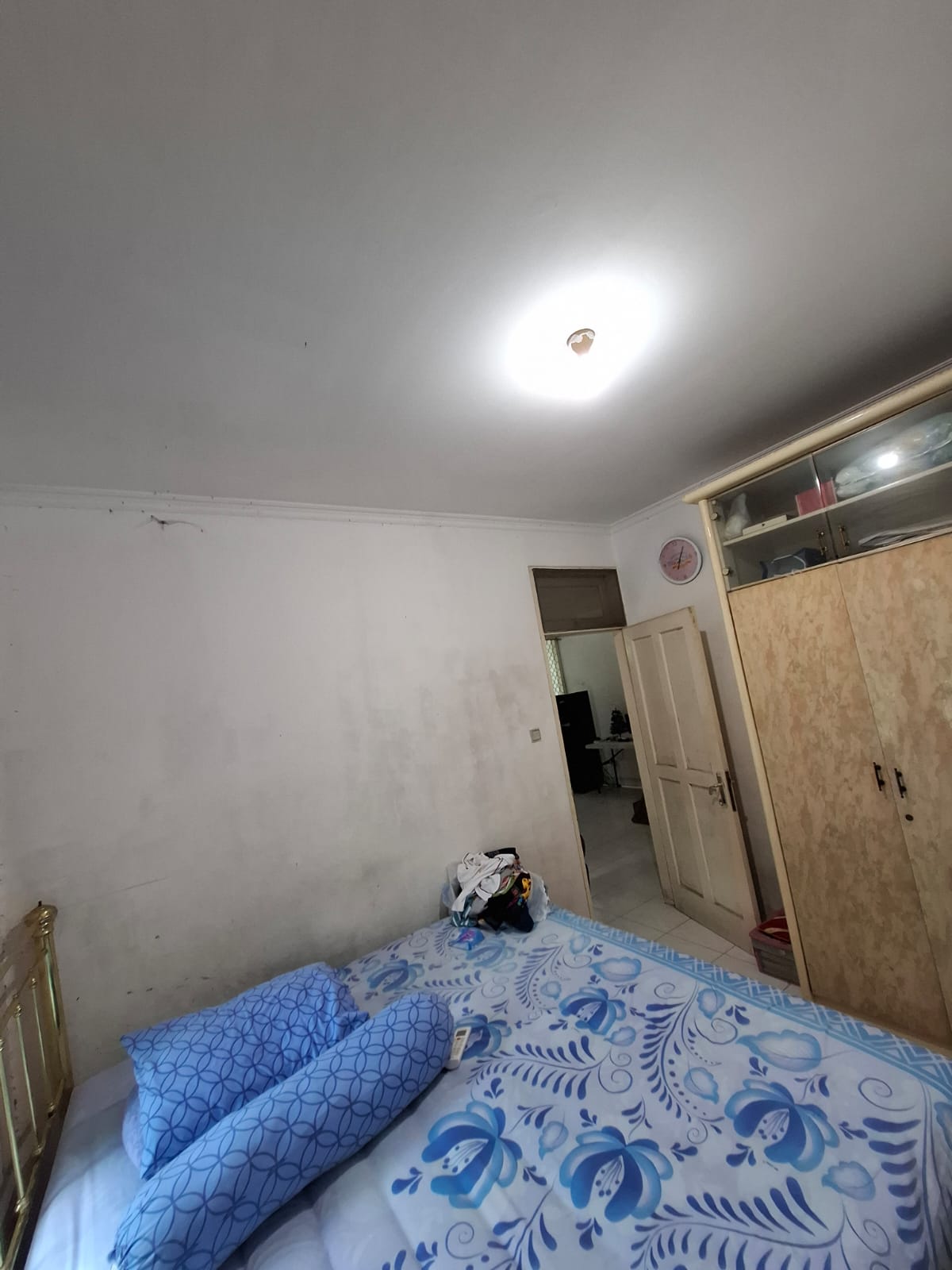 Dijual rumah posisi hook di Taman Modern Jakarta Timur