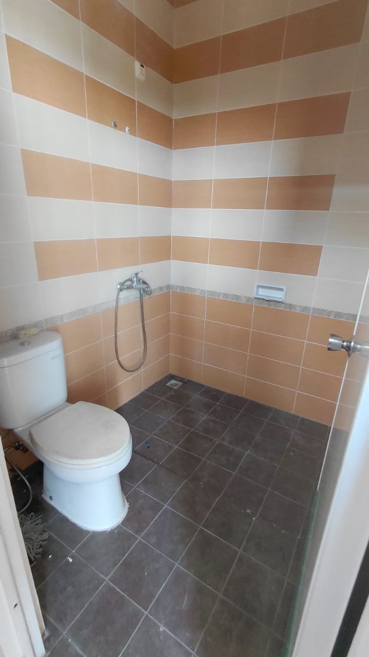 Disewa ruko siaphuni di Taman Cemara Harapan Indah