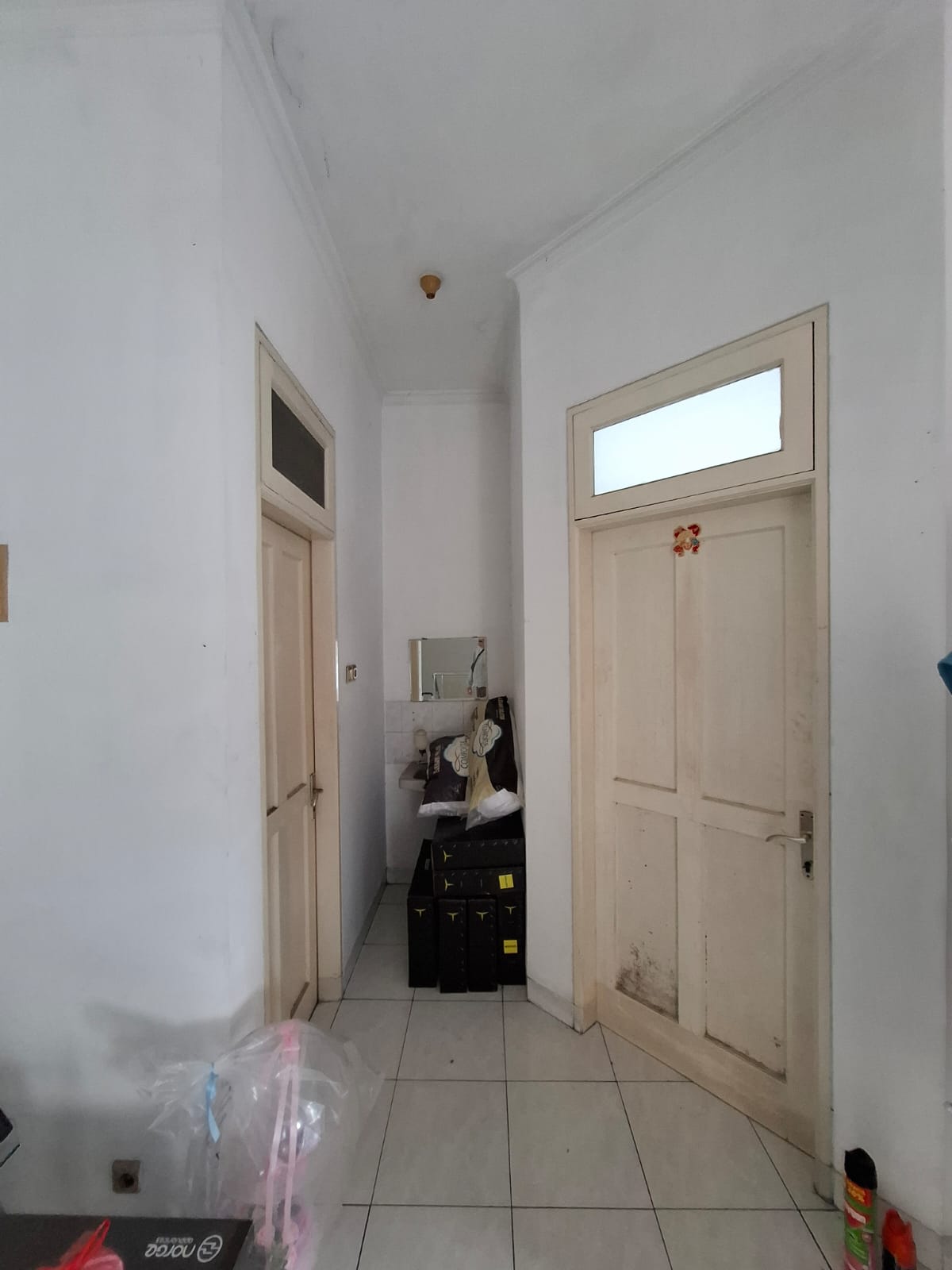 Dijual rumah posisi hook di Taman Modern Jakarta Timur