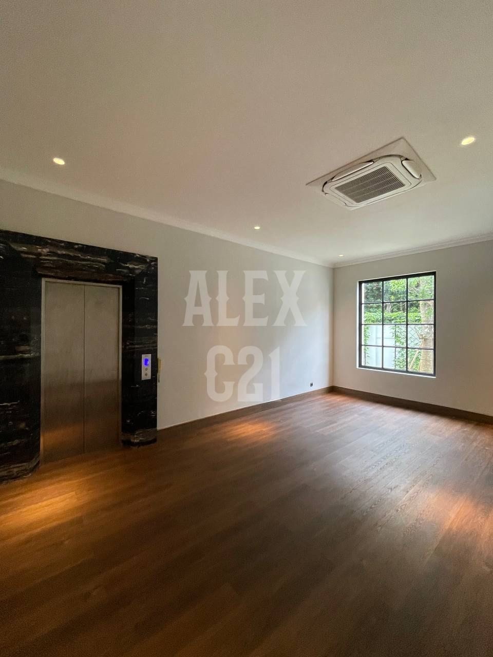 JUAL KEBAYORAN BARU - SENOPATI AMERICAN CLASSIC HOUSE NEWLY