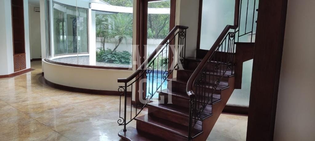 Jual rumah Patra Kuningan, Komplek Menteri Rasuna Said, Kuningan