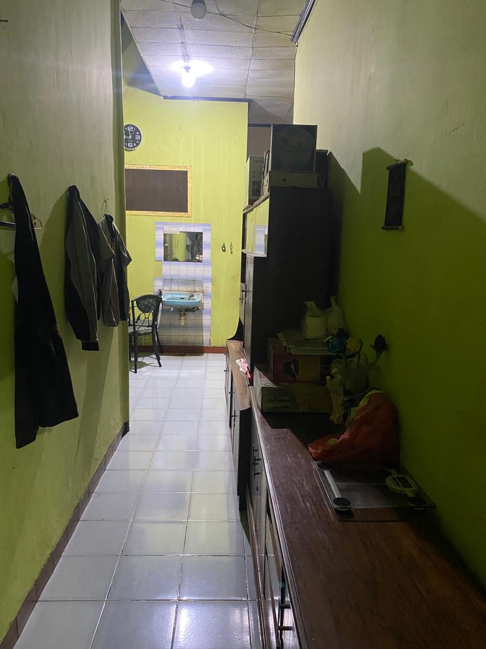 Jual Rumah bangunan tinggal kost²an lokasi strategis di Cikoko