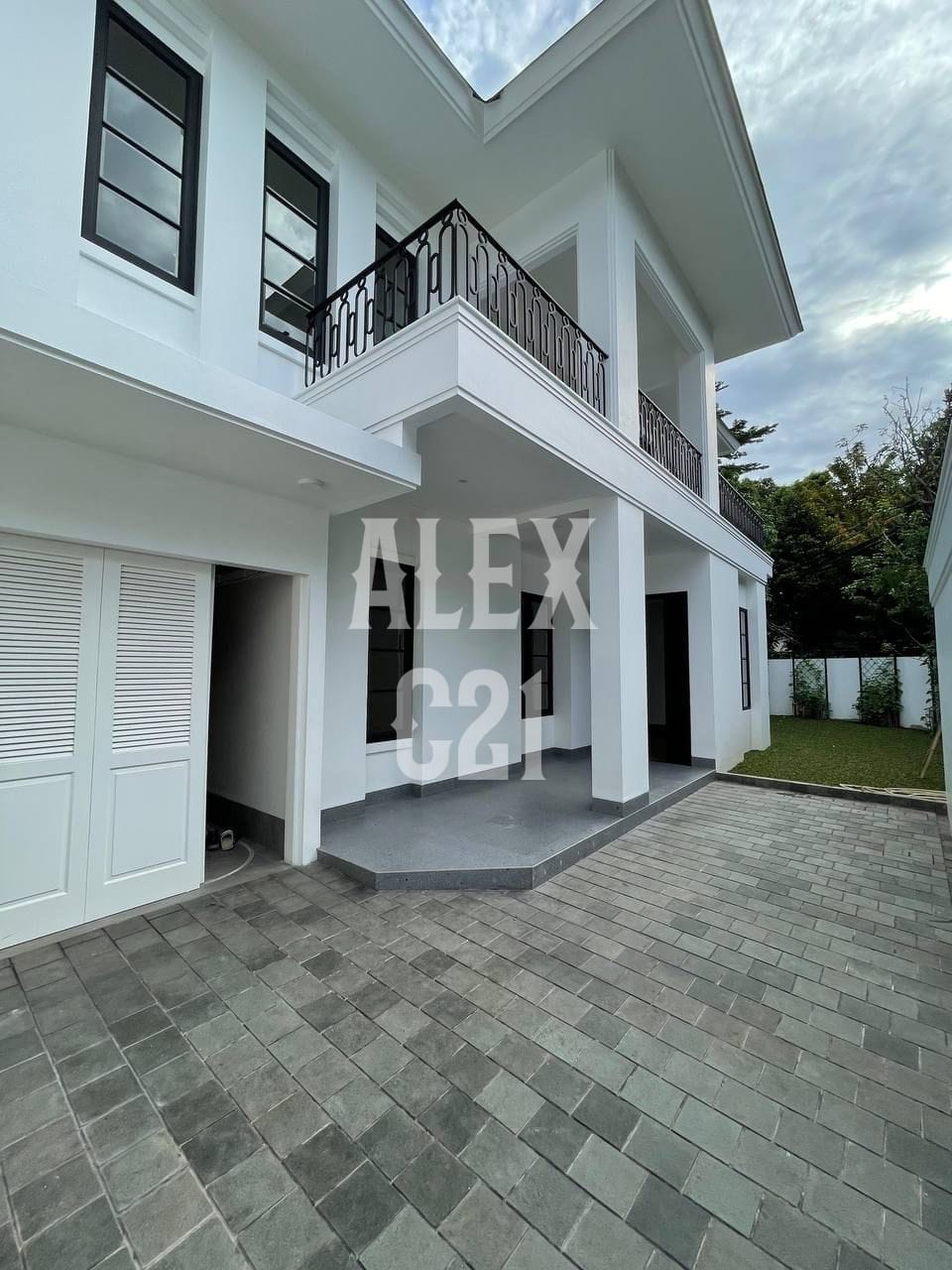 JUAL KEBAYORAN BARU - SENOPATI AMERICAN CLASSIC HOUSE NEWLY