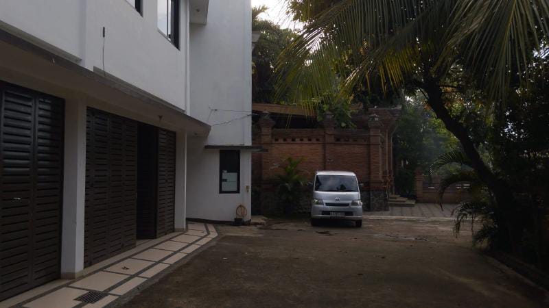 Jual rumah mewah di perum Gallery Bintaro, Pondok Kacang Timur