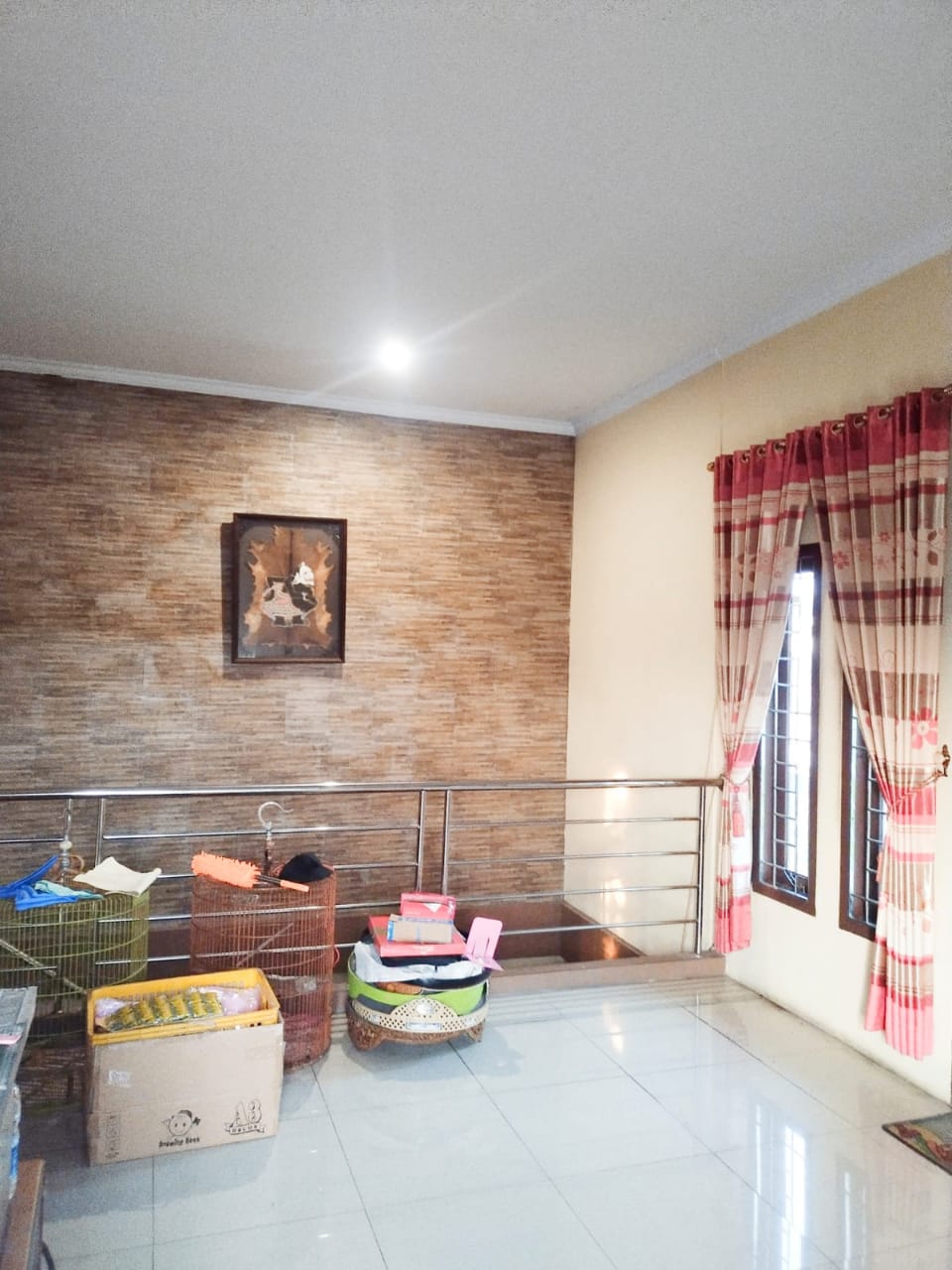 Jual rumah hook komplek di Poris Taman Jaya, Cipondoh Makmur