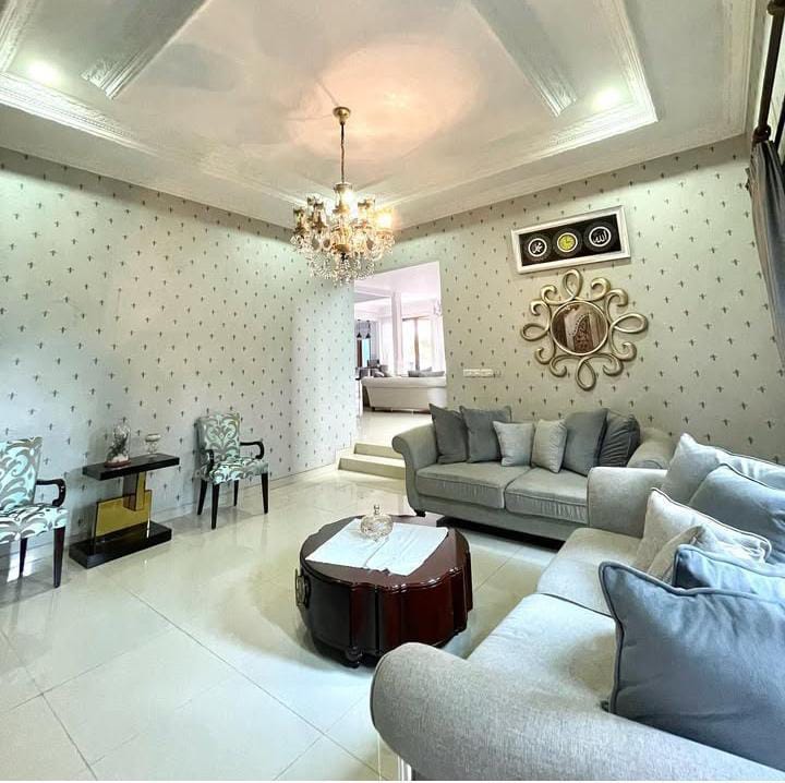 Jual rumah mewah di perum Gallery Bintaro, Pondok Kacang Timur