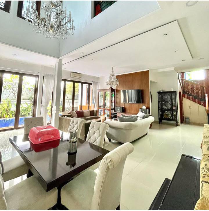 Jual rumah mewah di perum Gallery Bintaro, Pondok Kacang Timur