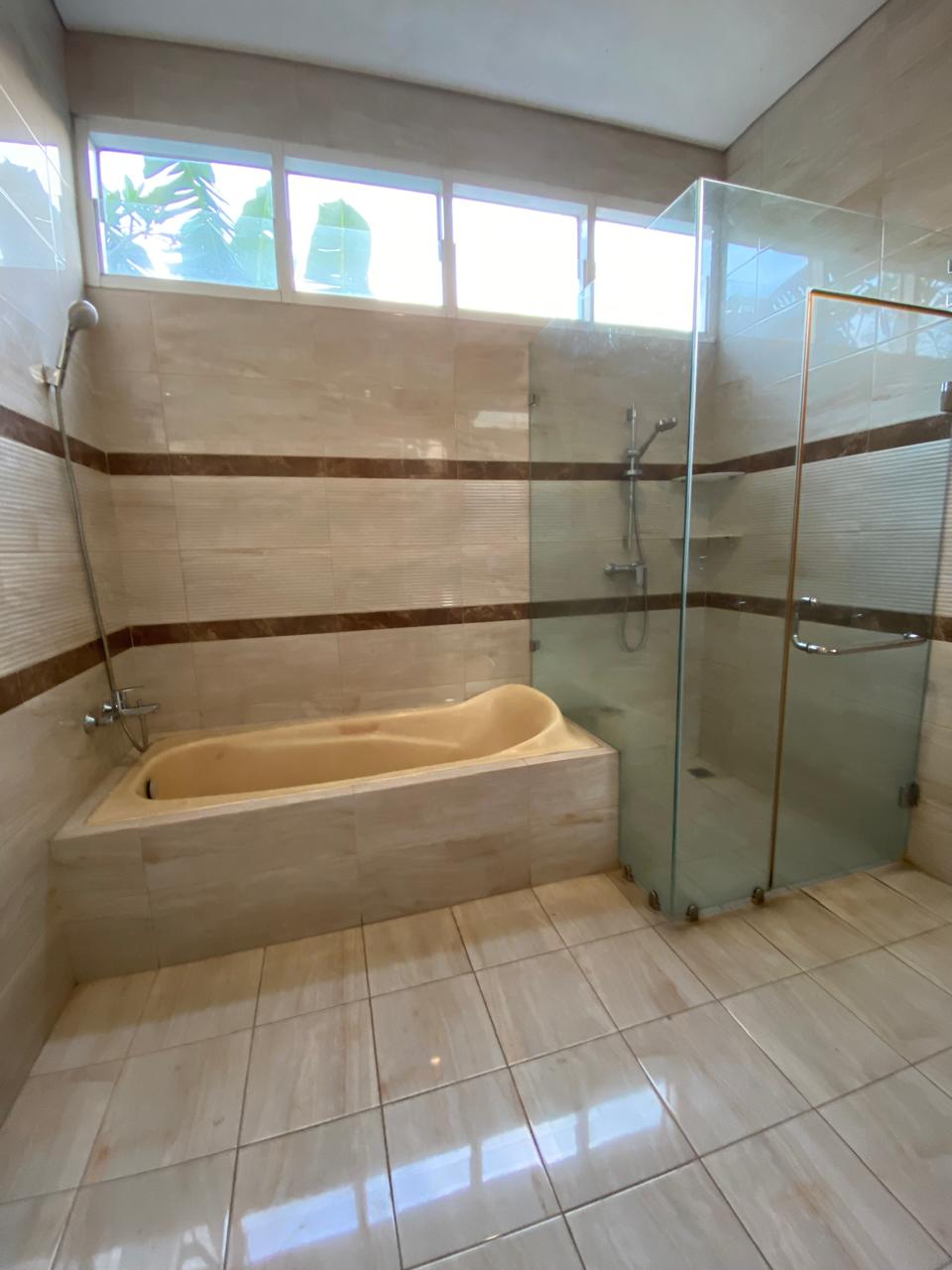 Dijual Rumah di Cluster Sutera Buana, Alam Sutera, Tangerang