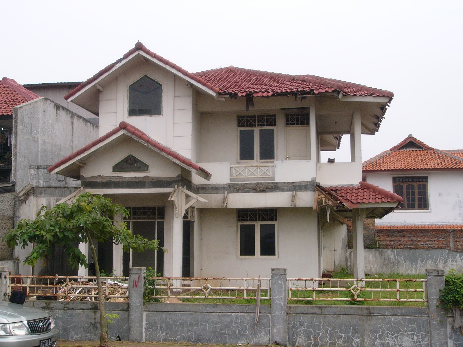 Dijual Rumah Jl.Anggrek Loka, Graha Raya Bintaro Jaya, TangSel
