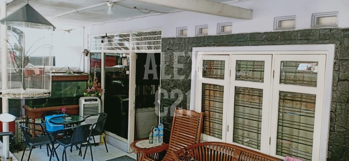 Jual Rumah kost di daerah Blok A, Keb-Baru, Jakarta Selatan