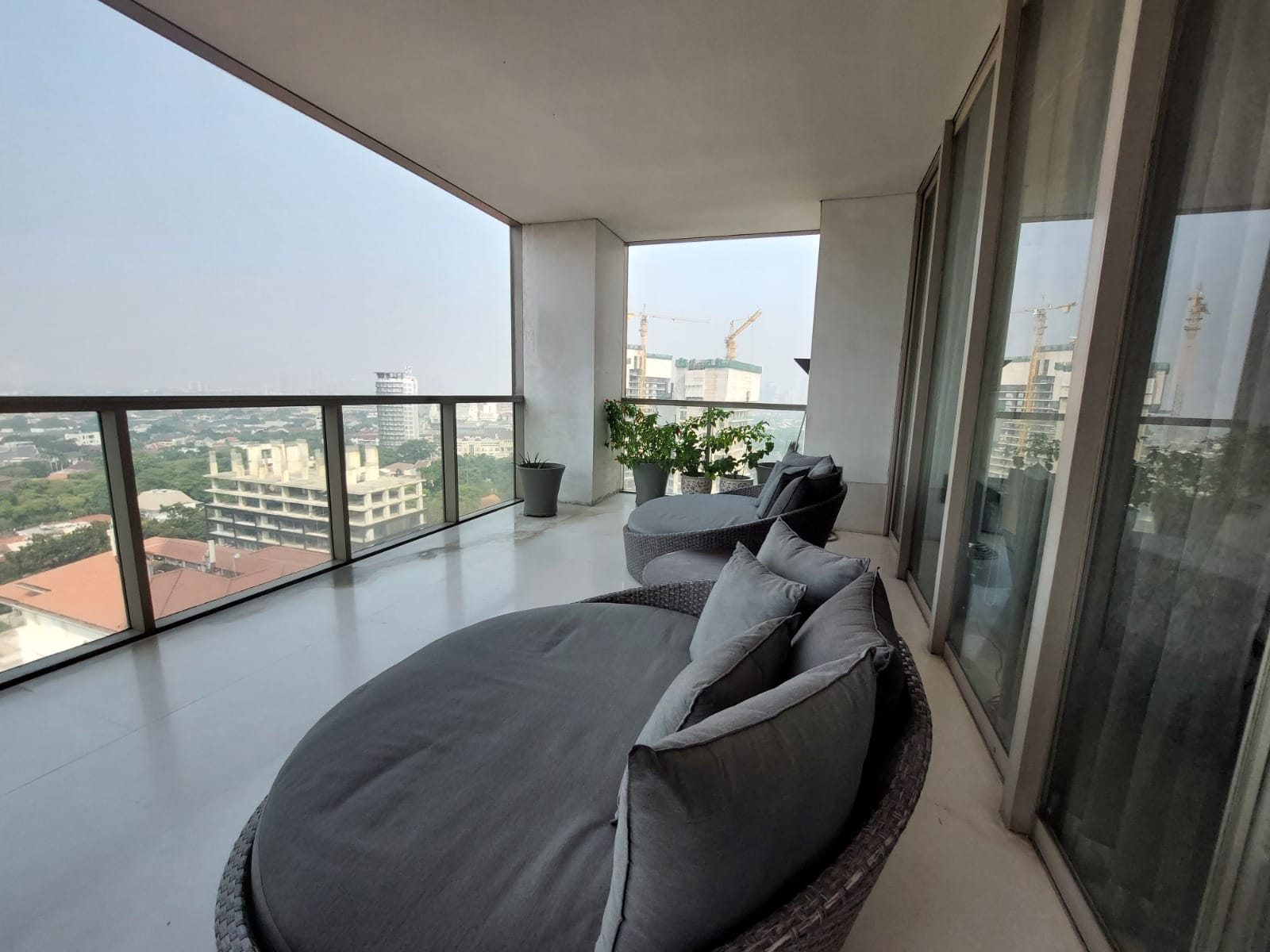 Dijual Apartemen THE RESIDENCES AT DHARMAWANGSA, JAKARTA SELATAN