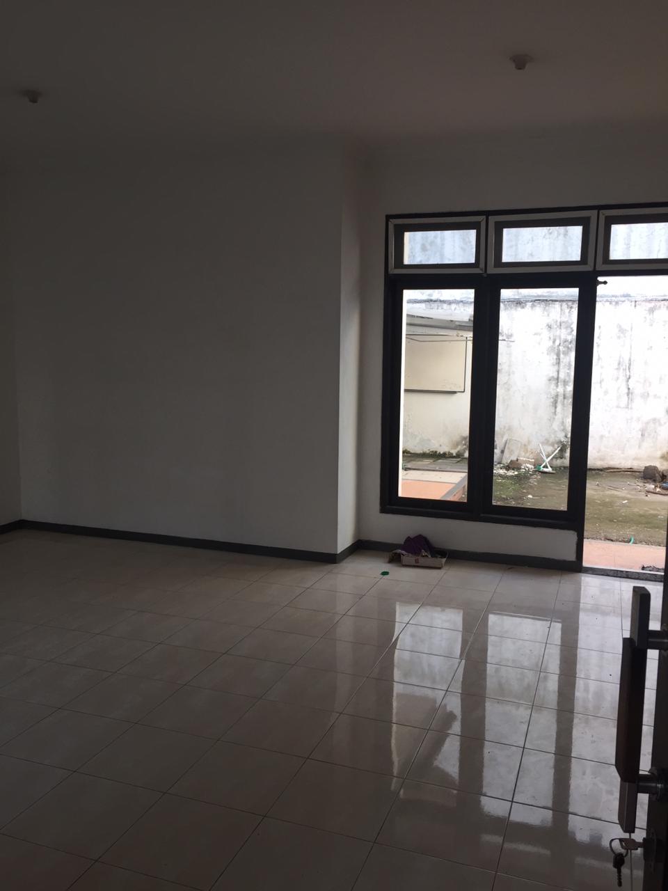 Sewa Rumah 2 lantai Kosongan Graha Sampurna, Wiyung, Babatan