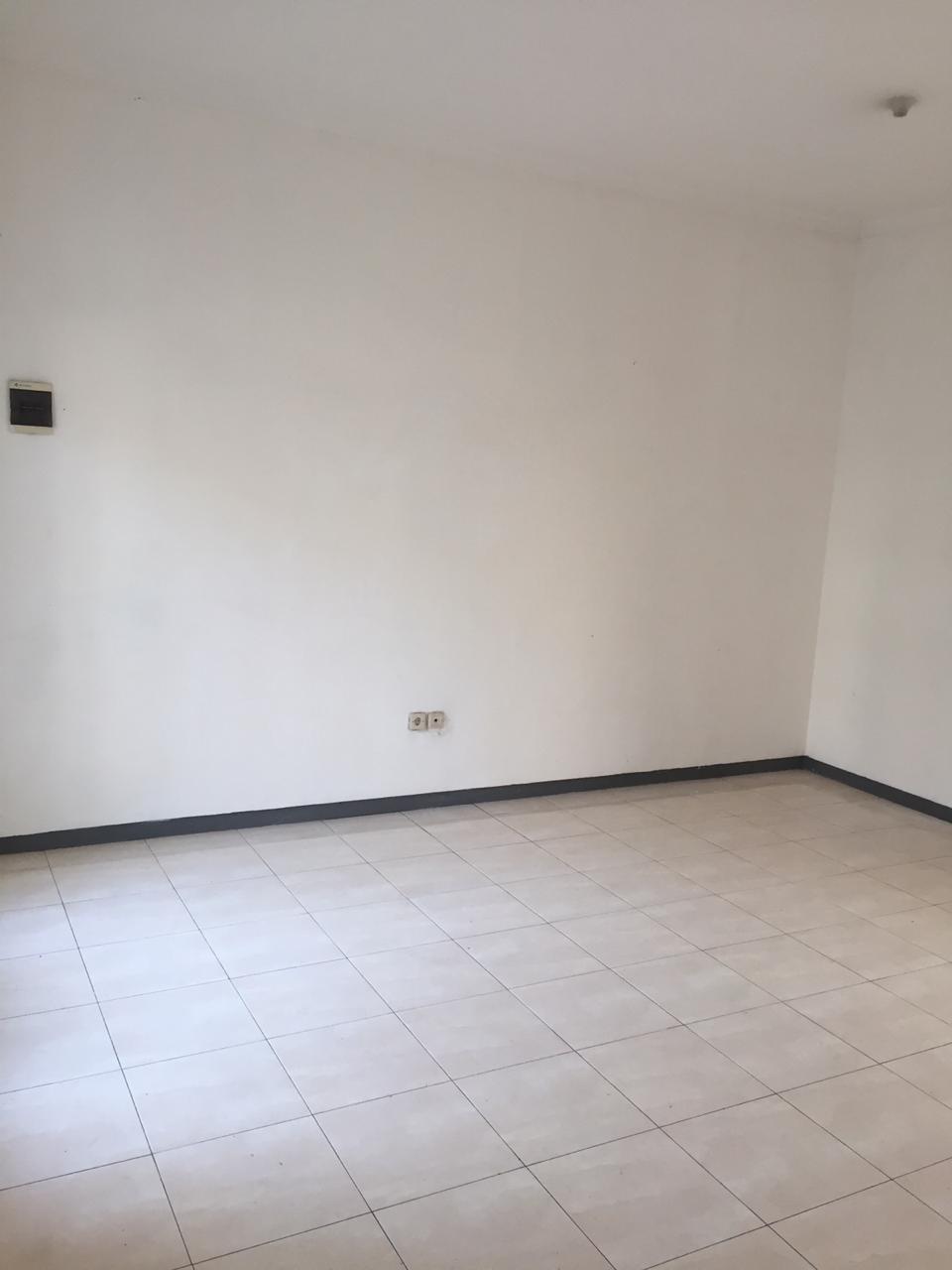 Jual Rumah 2 lt SHM di Graha Sampurna Indah Wiyung Bagus, dekat
