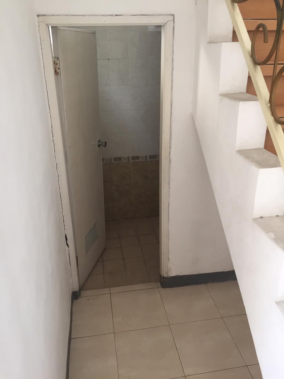 Sewa Rumah 2 lantai Kosongan Graha Sampurna, Wiyung, Babatan